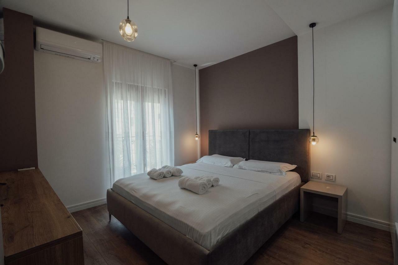 Guesthouse Sara & Esi Korce Buitenkant foto